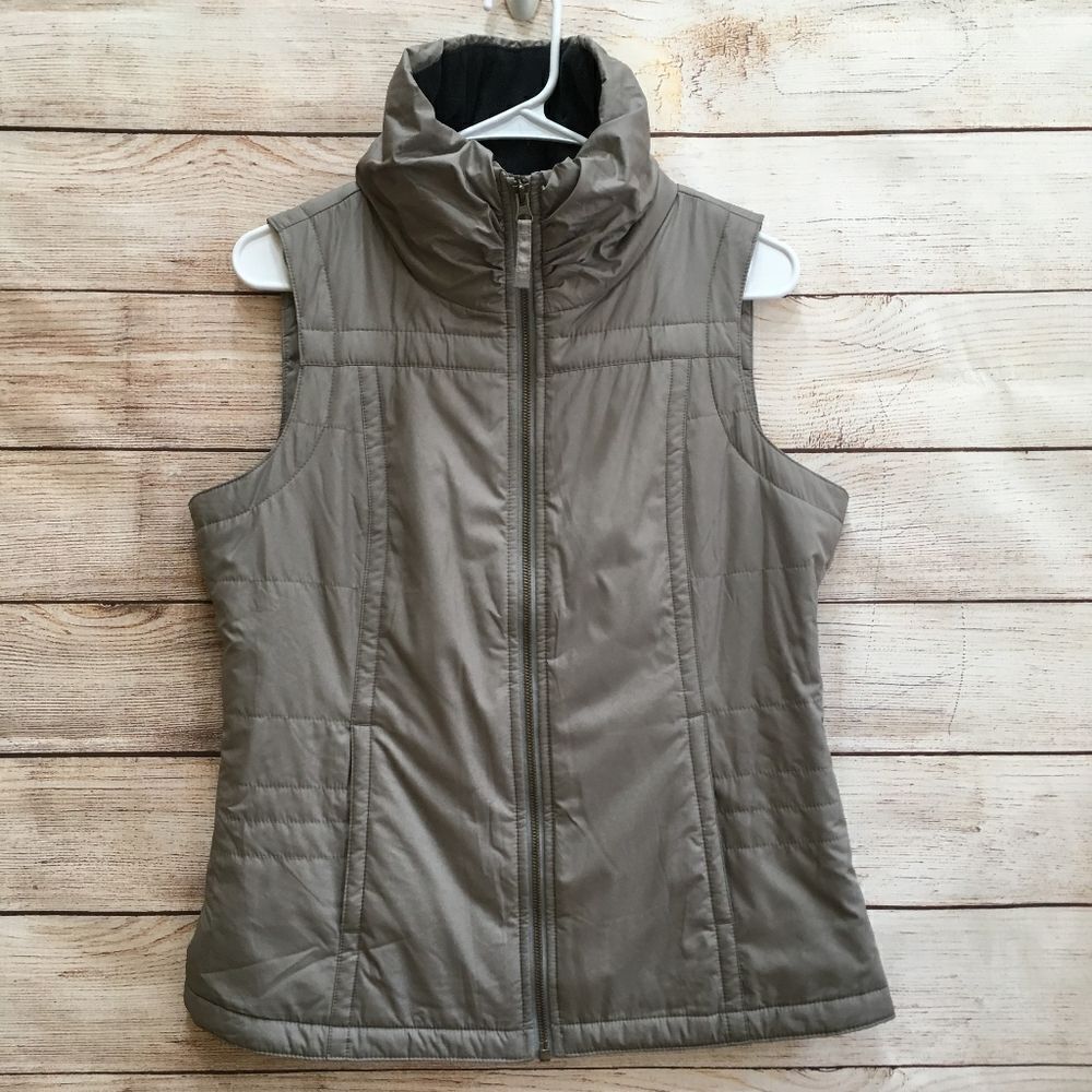‎COLUMBIA ZIP FRONT VEST IN TAUPE